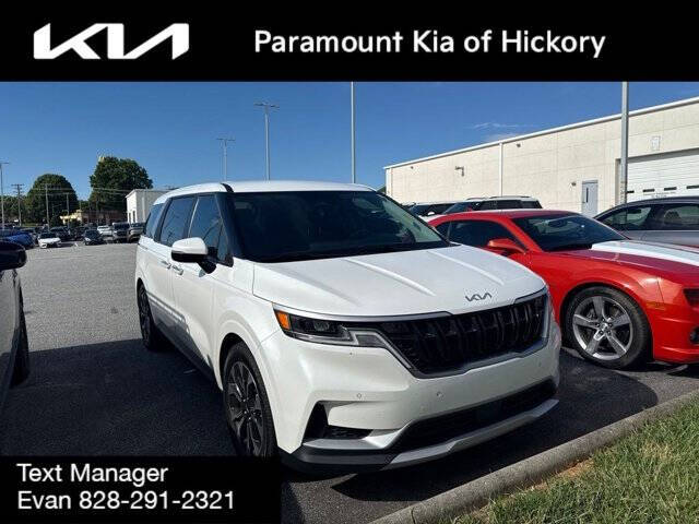2024 Kia Carnival EX