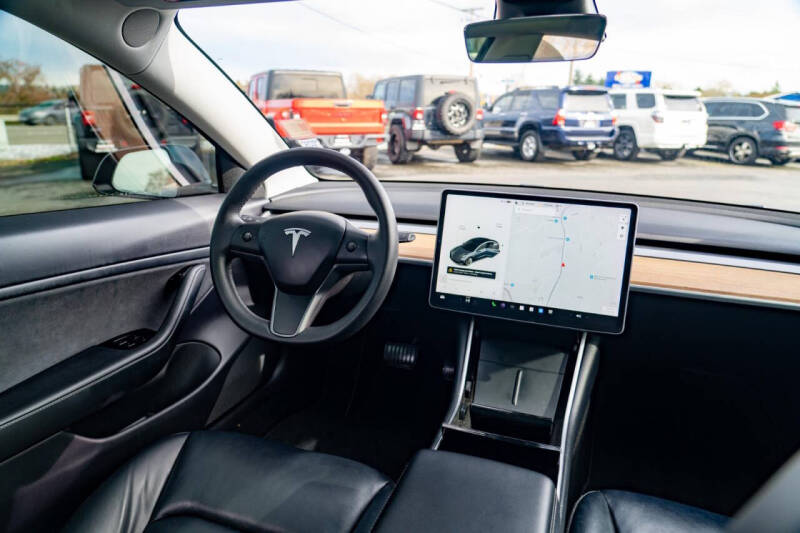 2020 Tesla Model 3 Long Range