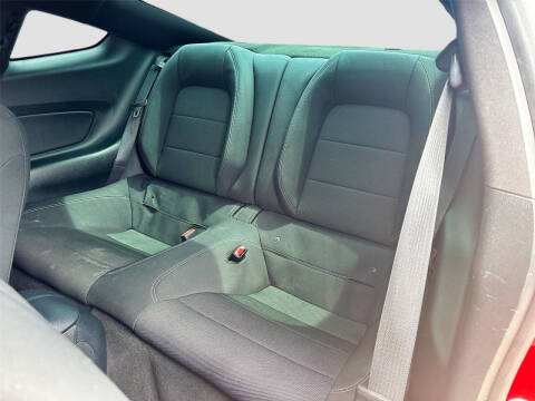 2017 Ford Mustang V6