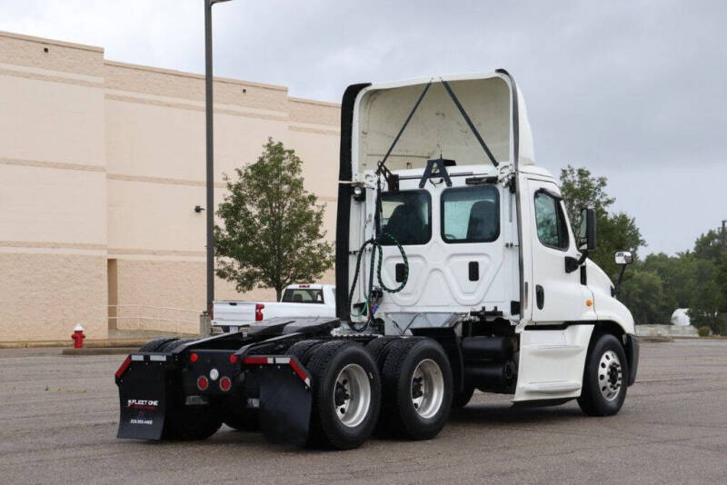 2014 Freightliner Cascadia