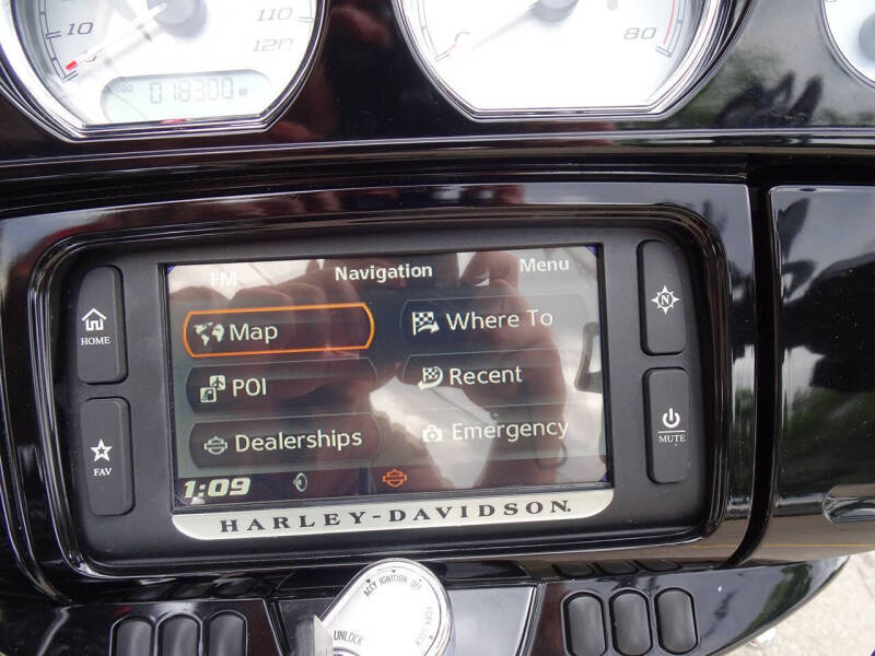 2014 Harley-Davidson Street Glide Special