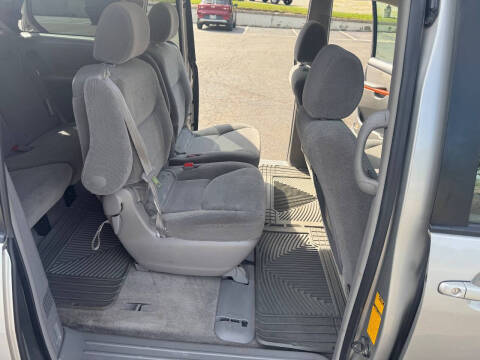 2006 Toyota Sienna XLE 7 Passenger