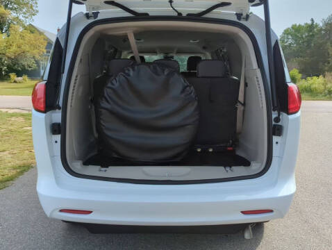 2023 Chrysler Voyager LX