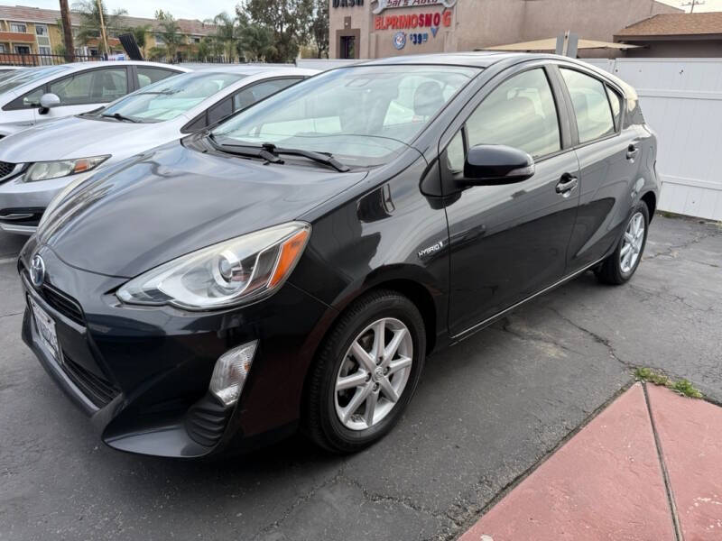 2016 Toyota Prius c Three