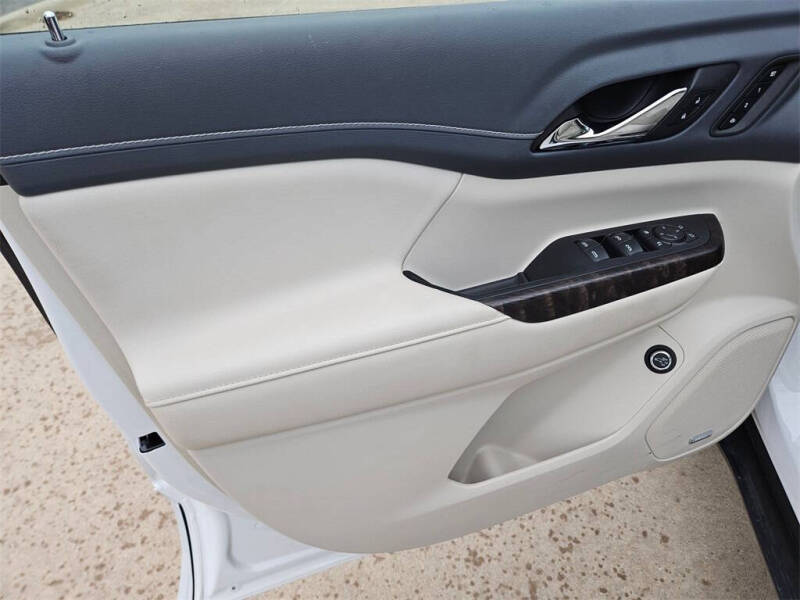 2022 GMC Acadia Denali