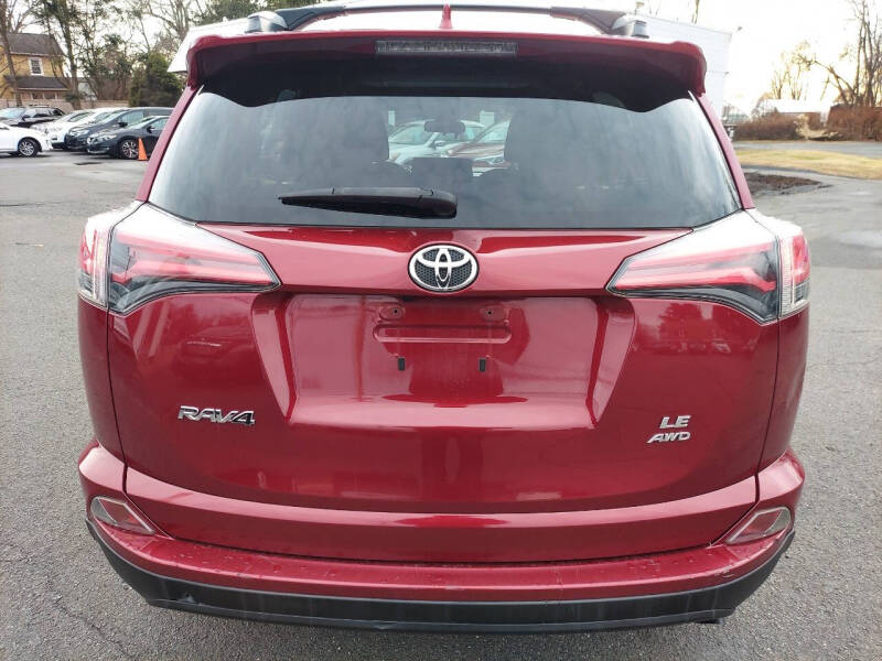 2018 Toyota RAV4 LE