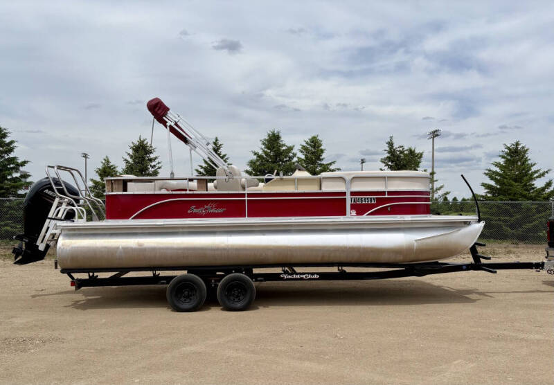 2016 Sun Chaser 24XL