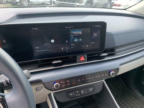 2025 Kia Carnival EX