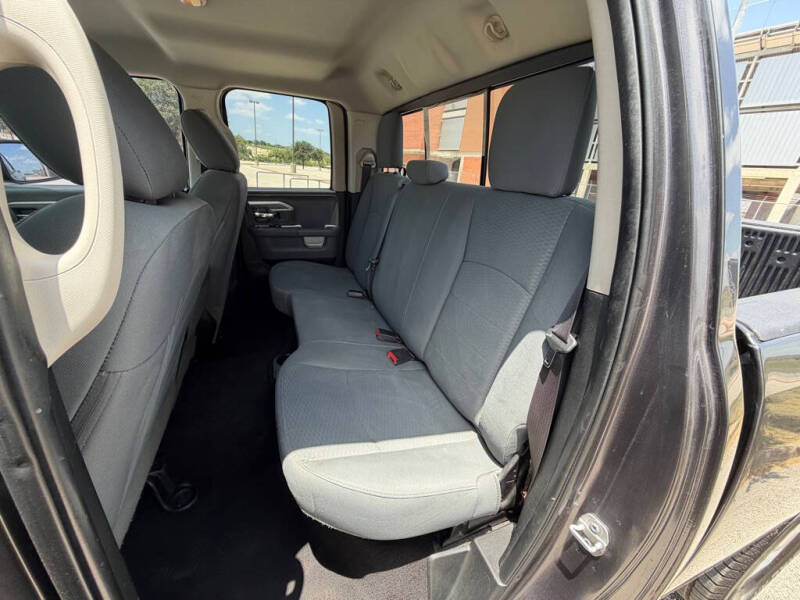 2017 RAM 1500 SLT