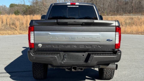 2017 Ford F-350 Super Duty Platinum