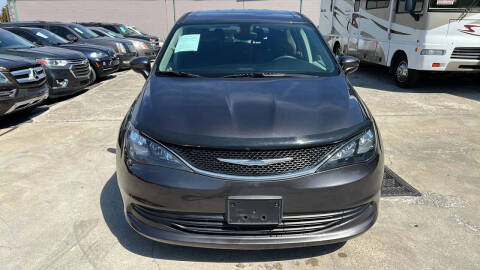2017 Chrysler Pacifica Touring