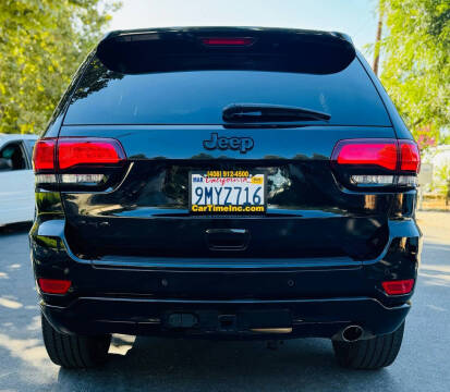 2017 Jeep Grand Cherokee Laredo E