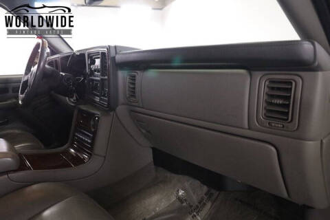 2003 Cadillac Escalade