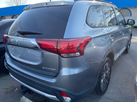 2016 Mitsubishi Outlander SE