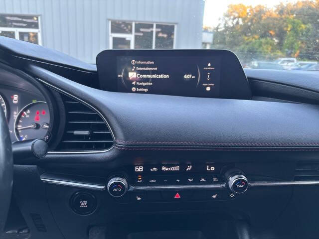 2024 Mazda Mazda3 Sedan 2.5 S Carbon Edition