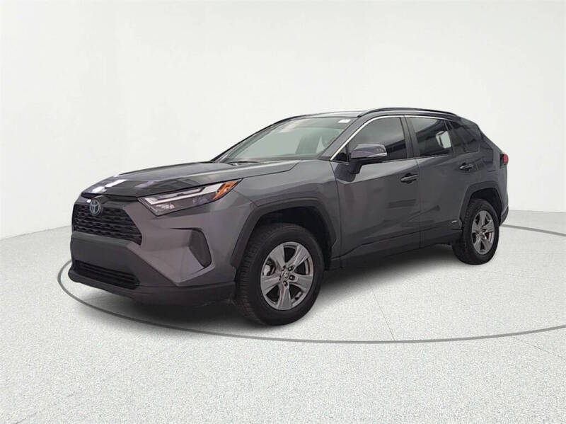 2022 Toyota RAV4 Hybrid XLE