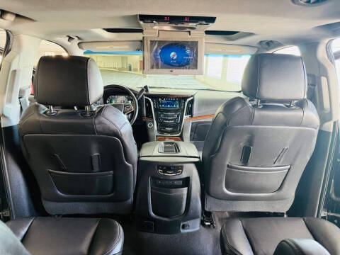 2019 Cadillac Escalade Luxury