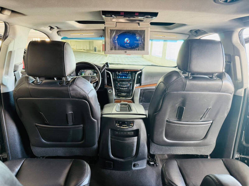 2019 Cadillac Escalade Luxury