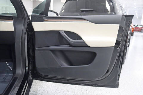 2025 Tesla Model X