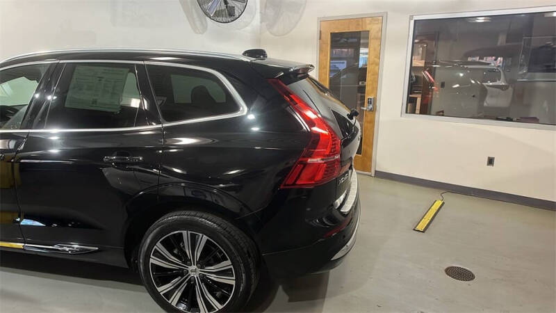 2023 Volvo XC60 B5 Plus Bright Theme