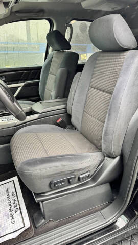 2015 Nissan Armada SV