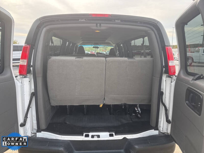 2022 Chevrolet Express LS 3500