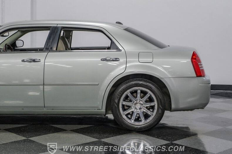 2005 Chrysler 300 C