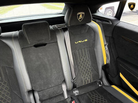2024 Lamborghini Urus Performante