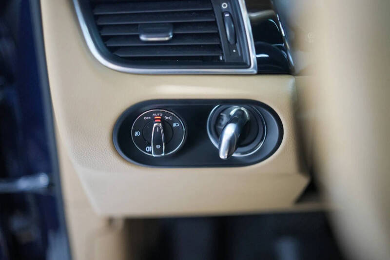 2015 Porsche Macan S
