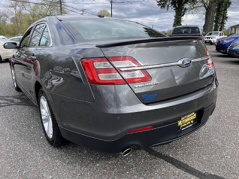 2015 Ford Taurus SEL