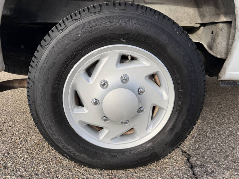 2007 Ford E-Series E-150 XLT