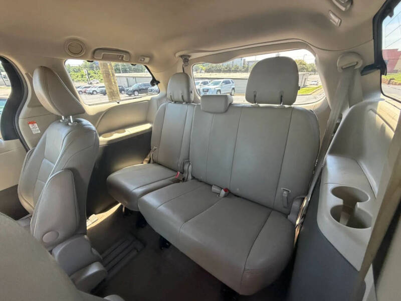 2015 Toyota Sienna