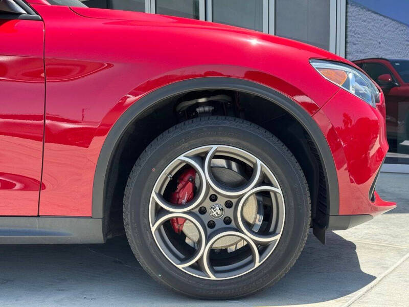 2023 Alfa Romeo Stelvio Sprint