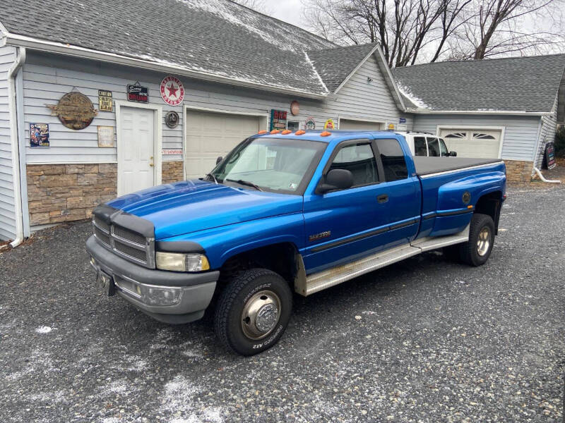 1999 Dodge Ram 3500 for sale at Right Pedal Auto Sales INC in Wind Gap PA