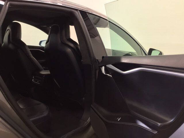 2015 Tesla Model S 85D