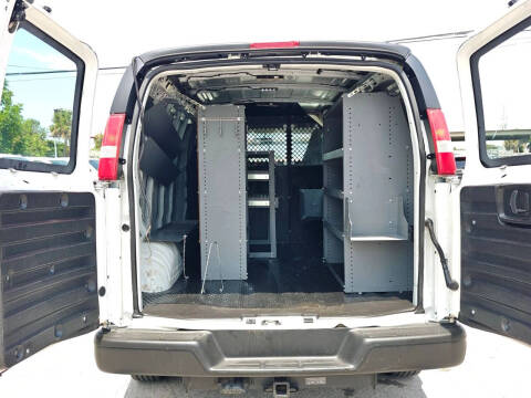 2017 Chevrolet Express 2500