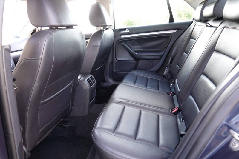 2010 Volkswagen Jetta Limited Edition PZEV