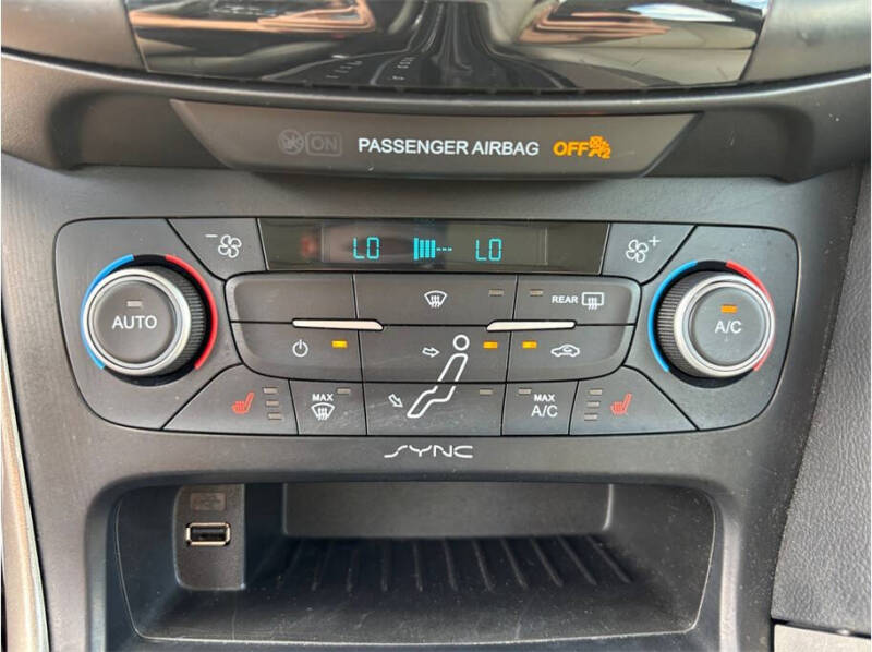 2018 Ford Focus Titanium