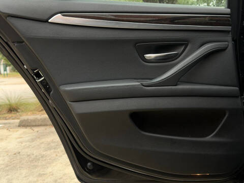 2013 BMW 5 Series 528i xDrive