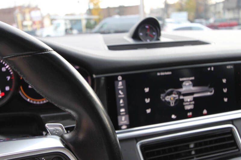 2017 Porsche Panamera Turbo