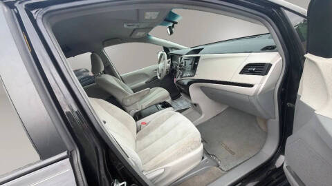 2014 Toyota Sienna