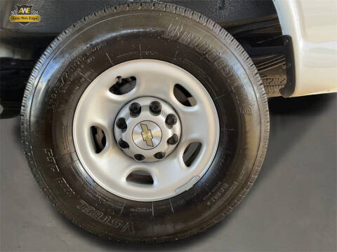 2023 Chevrolet Express 2500