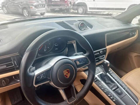 2021 Porsche Macan