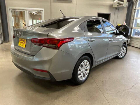 2022 Hyundai Accent SE