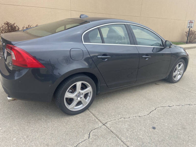 Image 2 of 2013 Volvo S60 T5 Premier