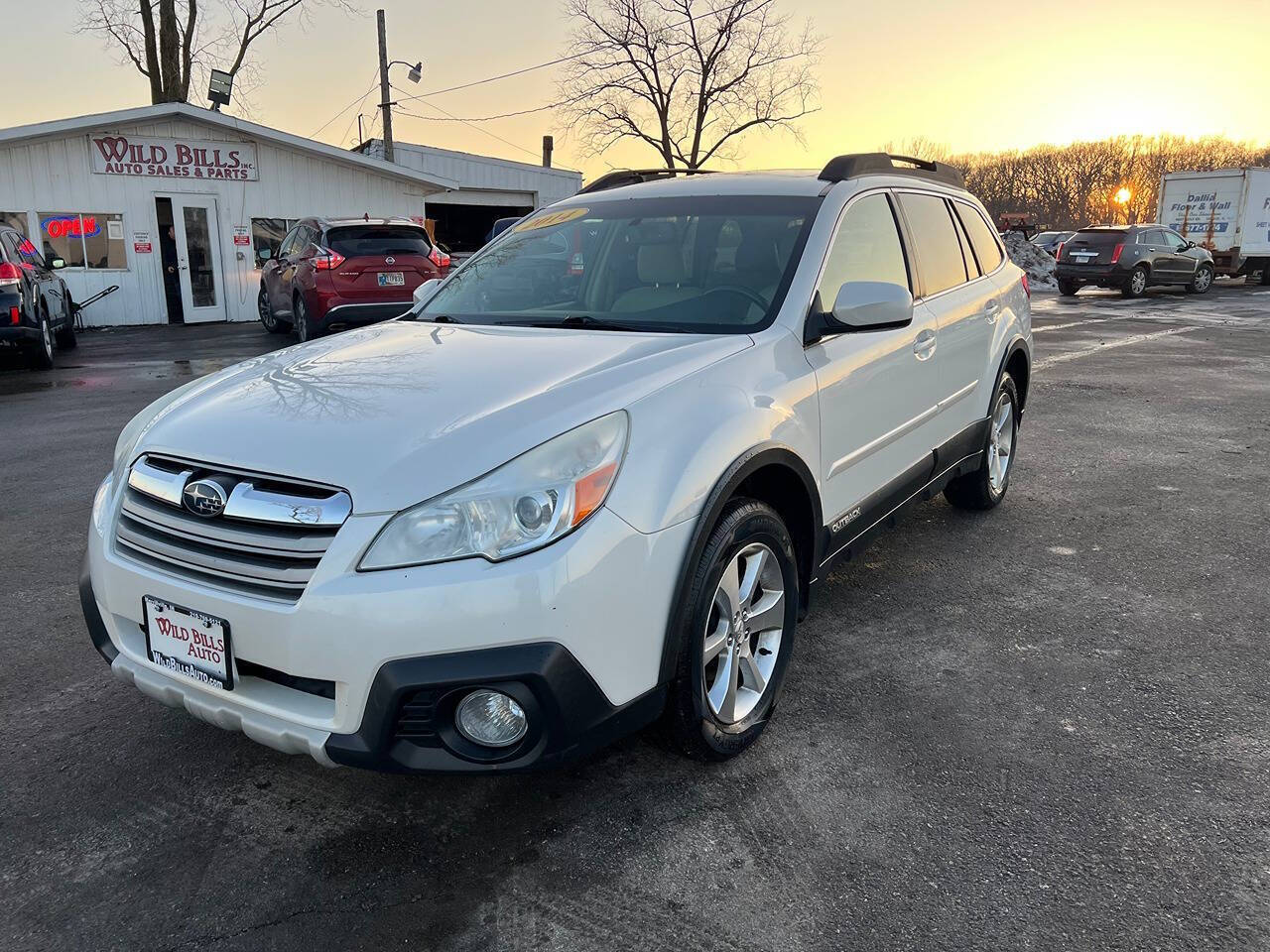 2014 Subaru Outback 2.5i Limited AWD 4dr Wagon's photo
