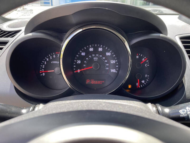 2010 Kia Soul +