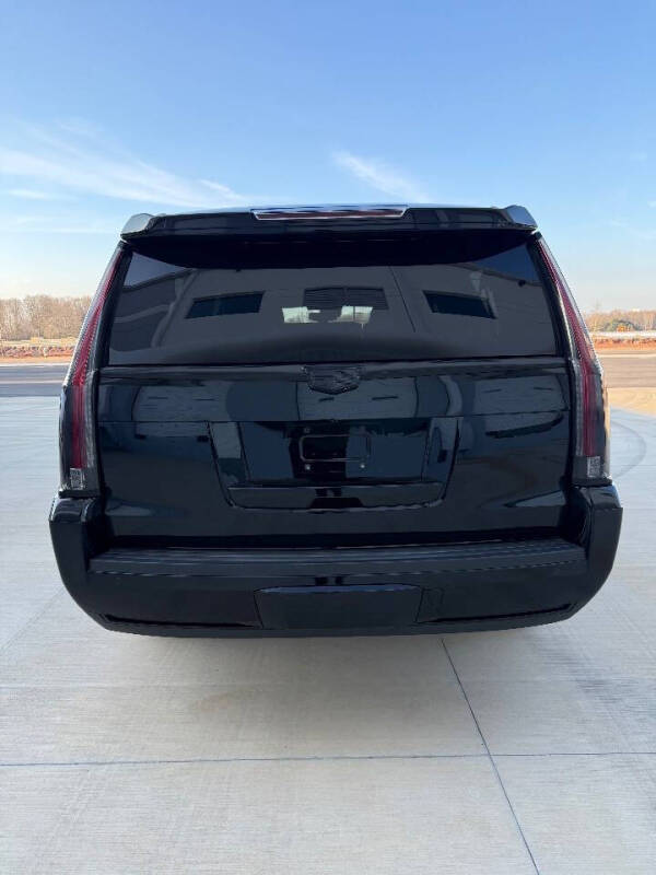 2016 Cadillac Escalade ESV Luxury Collection