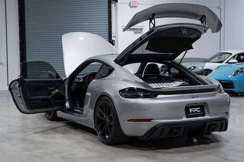 2020 Porsche 718 Cayman GT4