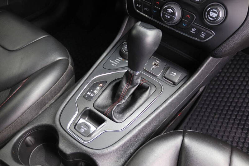 2021 Jeep Cherokee Trailhawk